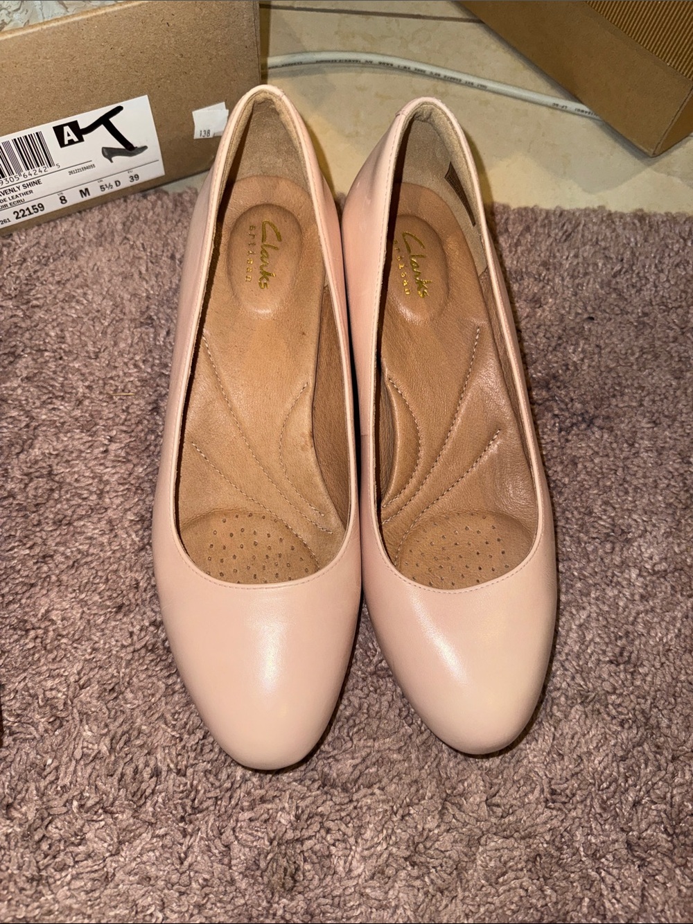 Clarks Women's Heavenly Shine Nude Leather Rounded Kitten Heels